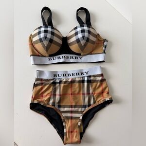 Burberry Set Bra and Bikini Size S